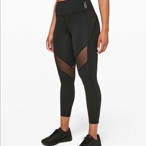 NWOT lululemon x barrys mesh panel leggings